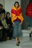 th_34716_md-lerage.com-fw04-rtw-paris-w-watanabe-014-f0duy6ln_122_1107lo.jpg