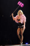th_99439_babayaga_Britney_Spears_The_Circus_Starring_Britney_Spears_Performance_03-03-2009_055_122_1147lo.jpg