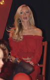 th_dc085_celebrity_city_Caprice_194.jpg