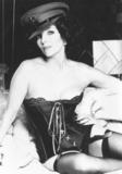 th_32611_joancollins03.jpg