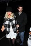th_91337_celeb-city.eu_Christina_Aguilera_out_and_about_in_Beverly_Hills_021_123_510lo.JPG