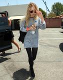 MARY-KATE OLSEN -- Candids -- Shopping in Hollywood