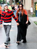 Ashlee Simpson and Pete Wentz going to theater 