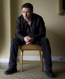 http://img130.imagevenue.com/loc1055/th_78667_JamesMcAvoy07_122_1055lo.jpg