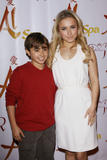 http://img130.imagevenue.com/loc863/th_44821_celeb-city.org_Hayden_Panettiere_Ai_Spa_Re-launch_Party_01-25-2008_017_123_863lo.jpg
